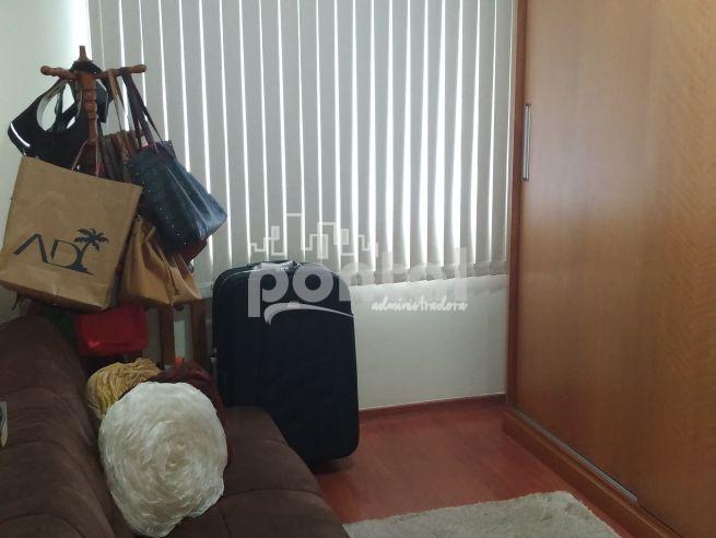 Apartamento com 03 quartos no Cônego