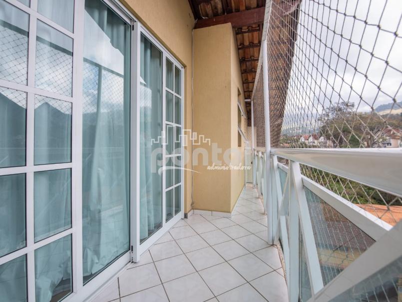 Apartamento Duplex - Cônego