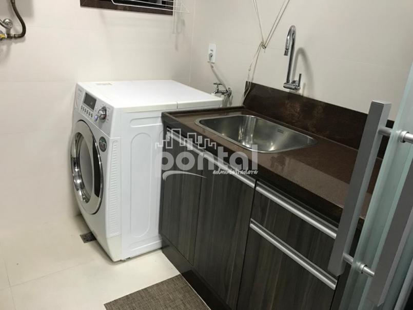 Apartamento centro com 02 suítes