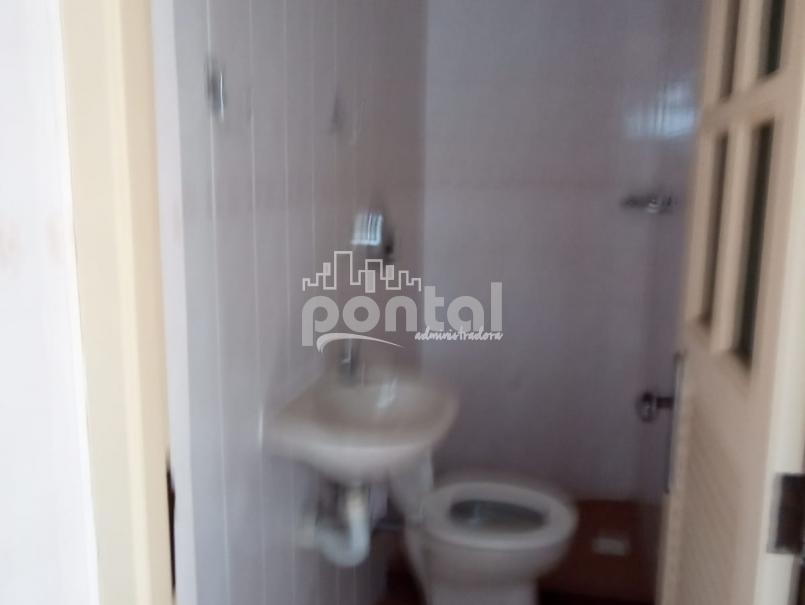 Apartamento com 02 quartos no Centro