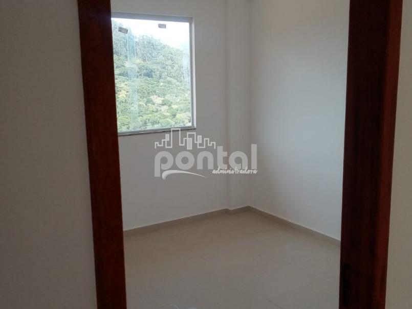 Apartamento com 02 quartos nas Braunes