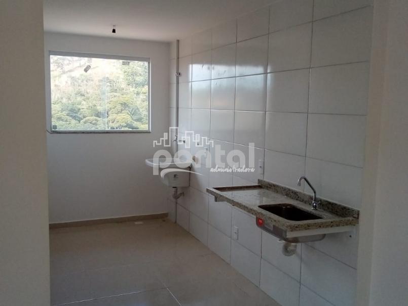 Apartamento com 02 quartos nas Braunes