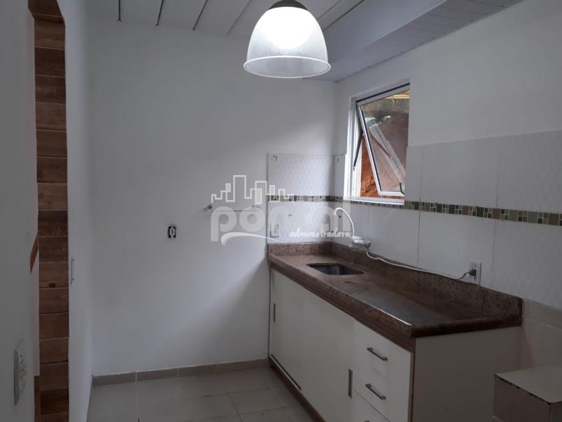 Apartamento com 02 quartos no Cascatinha