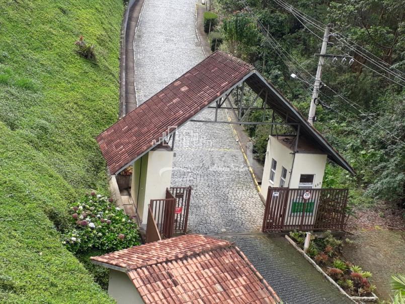 Apartamento com 02 quartos no Cascatinha