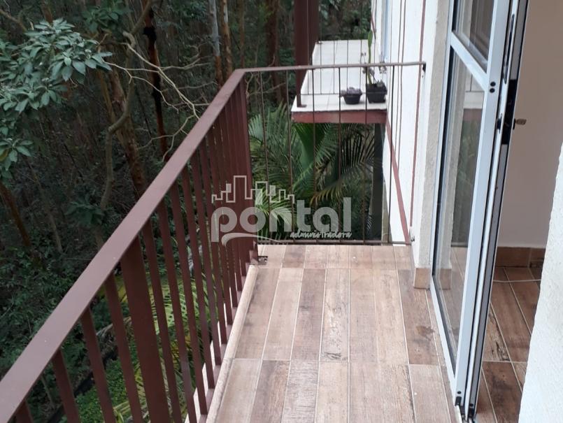 Apartamento com 02 quartos no Cascatinha