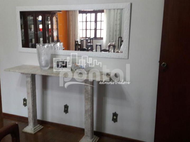 Casa Duplex composta por 04 quartos nas Braunes