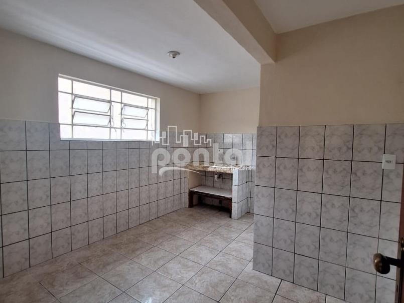 Apartamento com 02 quartos no Centro