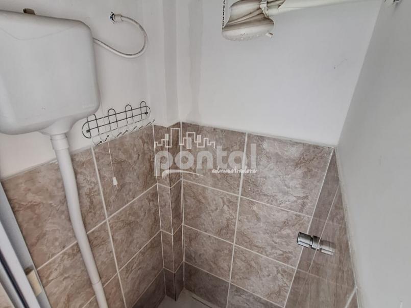 Apartamento com 02 quartos no Centro