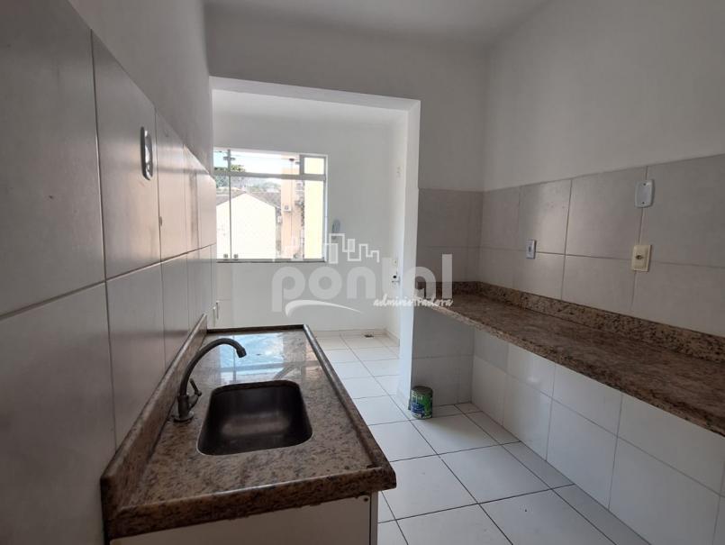 Apartamento com 02 quartos no Centro