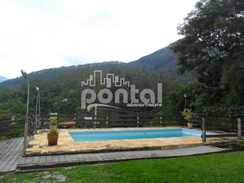 Casa com 04 quartos no Parque São Clemente