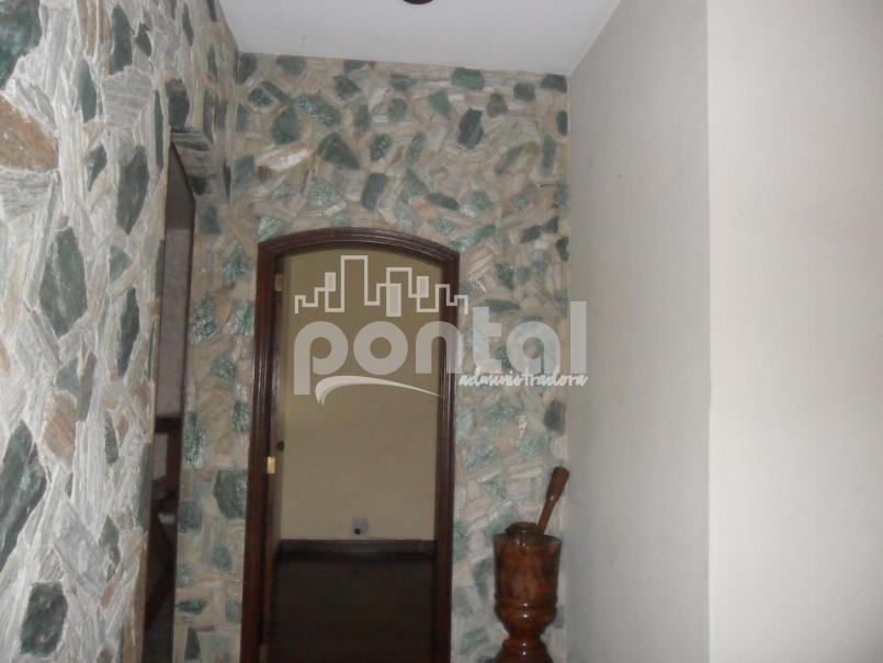 Casa com 04 quartos no Parque São Clemente