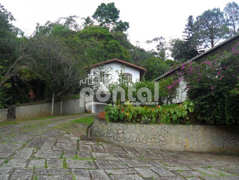 Casa com 04 quartos no Parque São Clemente