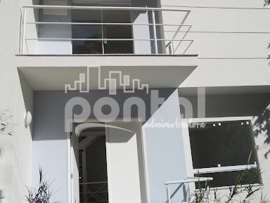 Casa com 04 quartos em Pendotiba - Niterói